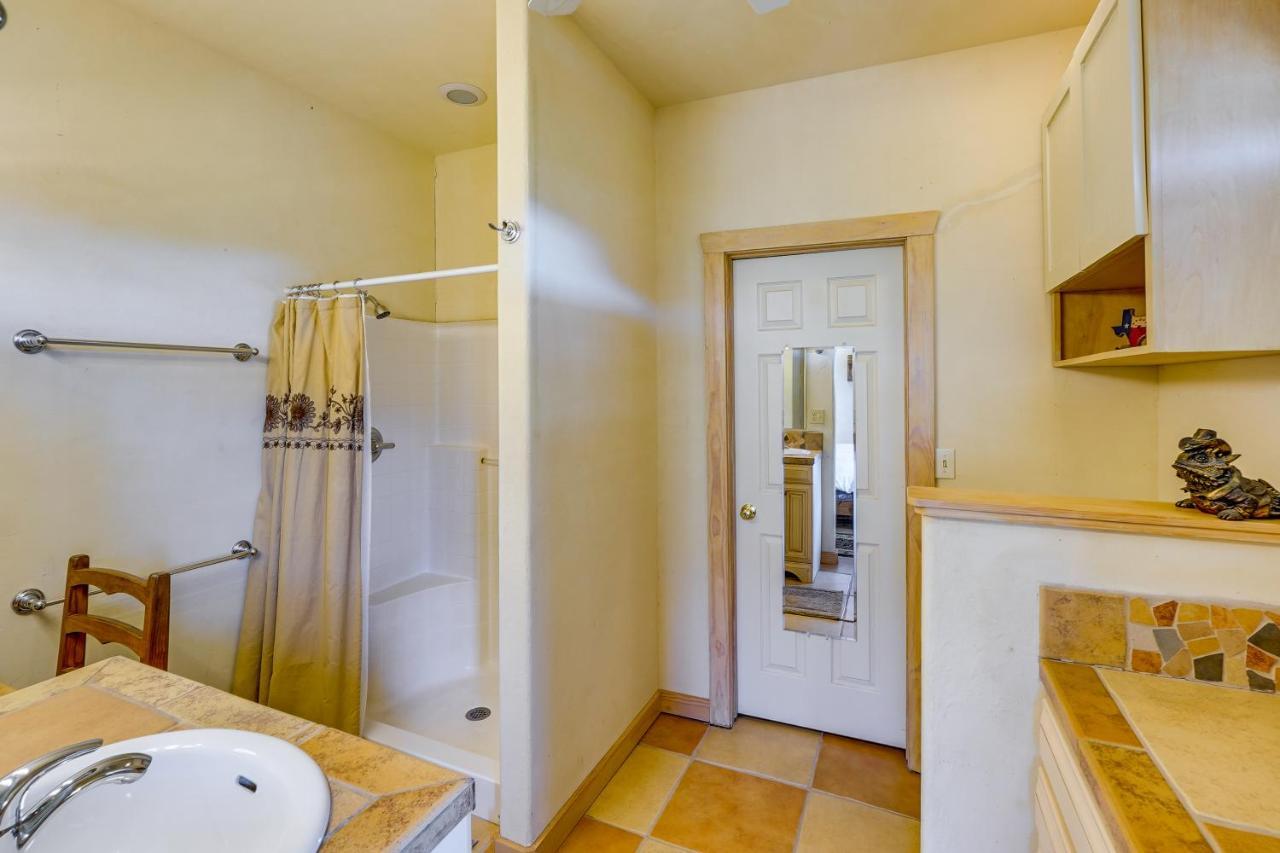 Vibrant Terlingua Vacation Rental Near Big Bend! Extérieur photo